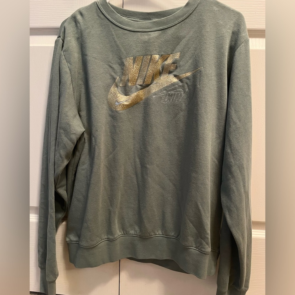 Nike crewneck
